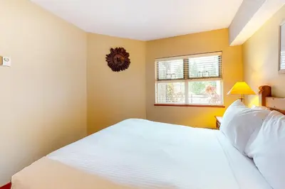 Gallery image of Lake Placid 226 in Whistler