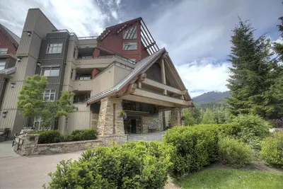 Gallery image of Lake Placid 226 in Whistler