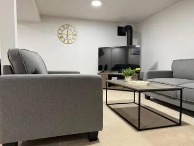 Gallery image of Comfy Corner Stays 2 Cross st of W Edmonton Mall in Edmonton