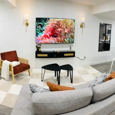 Coziest & Modern Basement Retreat East of Calgary