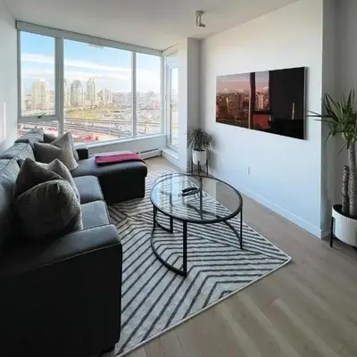 Condo Downtown Vancouver - Near Rogers Arena & BC Place w Parking