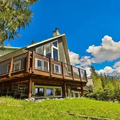Dog friendly Home on Ski Hill with Hot Tub by StayIn