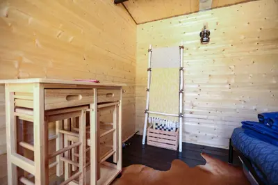 Gallery image of The Elderberry Cabin - Cowichan Valley Bunkie Glamping in Duncan