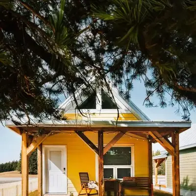 Abraham - Peaceful cabin in historic Nordegg