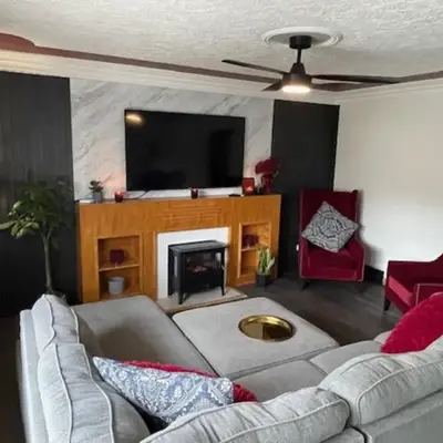 Merlot House