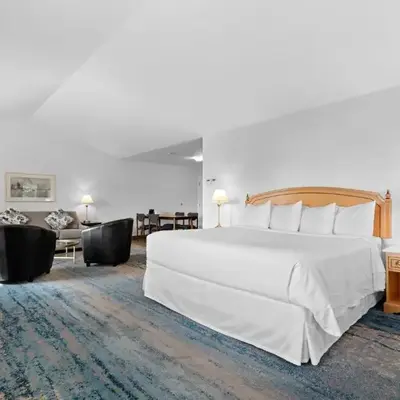 Kootenay Lakeview Resort BW Signature Collection