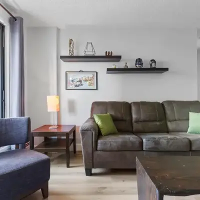 Suite near Downtown