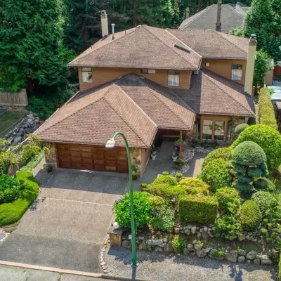 Luxury 3BR Home