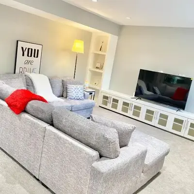 Luxury Chestermere Retreat
