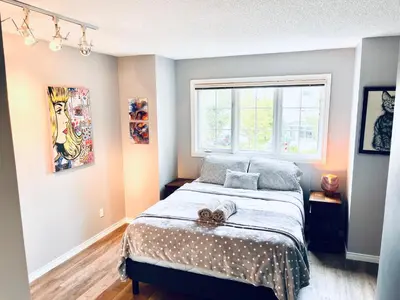 Gallery image of The Games House - Sleeps 8, 3 Bed, 3 Bath - Free Parking in Calgary
