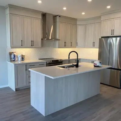 Cozy House In Airdrie