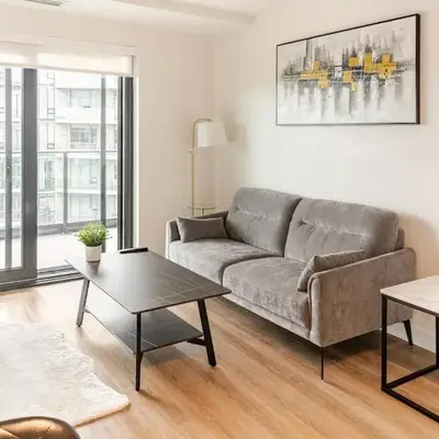 Scenic 2BR RiverView Suite in Downtown
