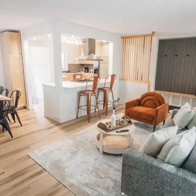 Play & Stay - Downtown Sleeps 10
