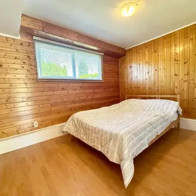 2 Bedrooms Garden Suite with Living Room