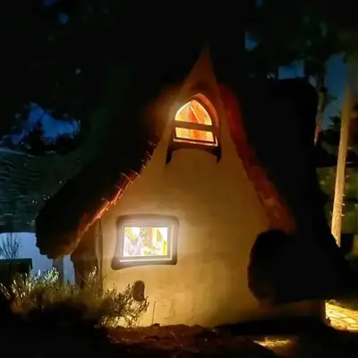 Malahat Fairyland Cottage
