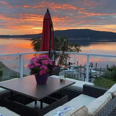Beachbreeze Panoramic Oceanview 5BR 4BA Romantic Sunrise & Celestial Views