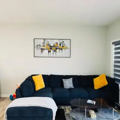 Cozy house with 4 Bedrooms 3 Full bath and 1 half bath