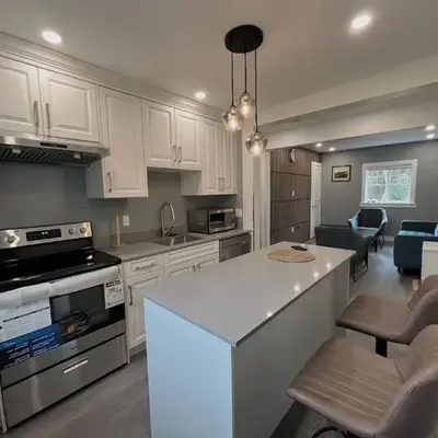Sunshine garden 3 bedrooms2 bathrooms1 living room1 kitchen