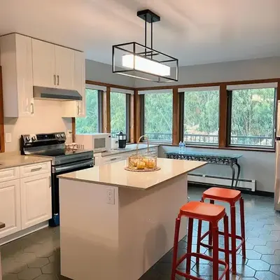 Sunshine garden 5 bedrooms2 living rooms3 bathrooms1 kitchen