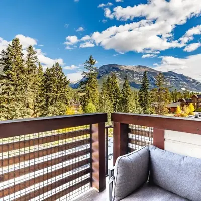 Creekside at Rundle Cliffs Lodge