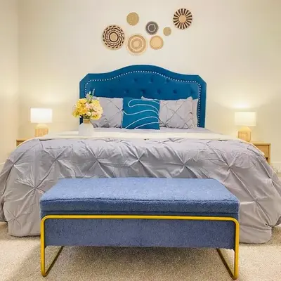 Modern Cozy Entire Guest Suite in Central Edmonton