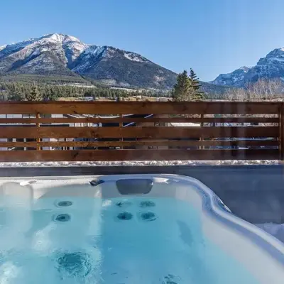 Aurora Luxe - Stunning Townhouse Private Hot Tub
