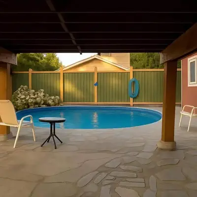 Melrose Place Poolside Hideaway Heated Pool All Year Ideal for Groups Sleeps 6 plus
