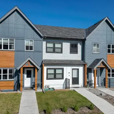 Stunning NEW 3 Bedroom Mountain View Condo