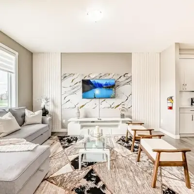 Cozyhub Vacation Rental Calgary-3Bedroom with AC
