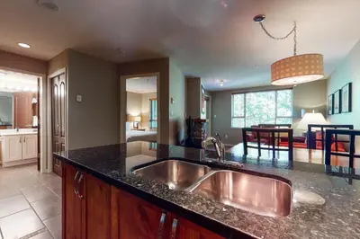 Gallery image of Town Plaza, Unit 302 in Whistler