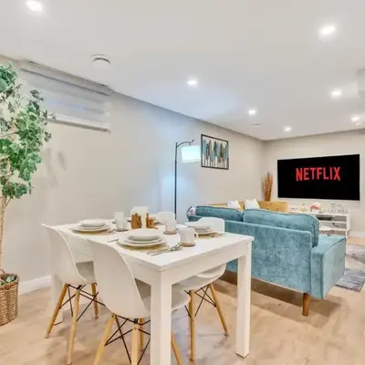 Spacious 3 BDR Suite Sleeps 6 Comfortably