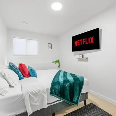Laurel 27BnB