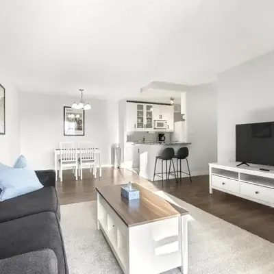 Chic & Spacious 2BR at Stampede with Parking