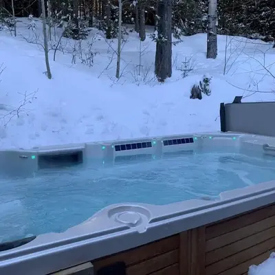 Snowed Inn Chalet by Fernie Central Reservations Right on the Slopes