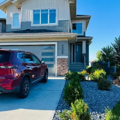 West Edmonton- Rose
