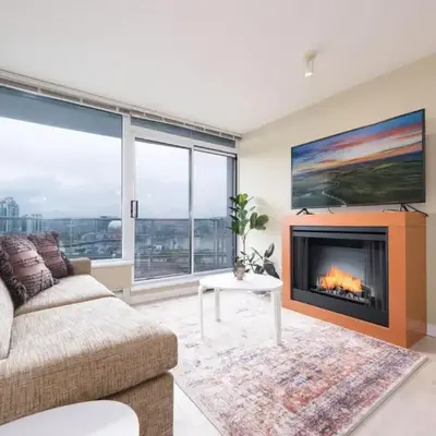 Modern Central Location with Pool Sauna & Jacuzzi