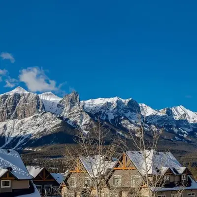 Stylish Mountain View Condo with Gym