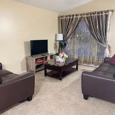 Gans Home - 5 Bedroom Residence