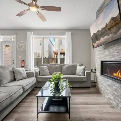 Bright & Spacious Family Retreat