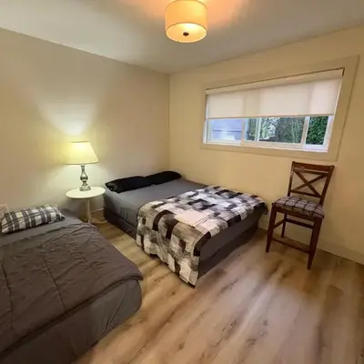 Vancouver Downtown Cozy Room - 5-Min Walk to BC Place & Skytrain - Free Parking