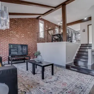 Edmonton House w/5BR/3BA/2Kitchens & Fenced Yard