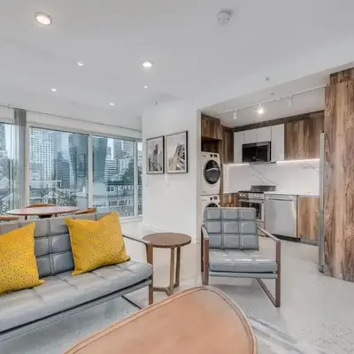 Upscale 1BR2BA Walk Everywhere