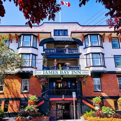 James Bay Inn Hotel