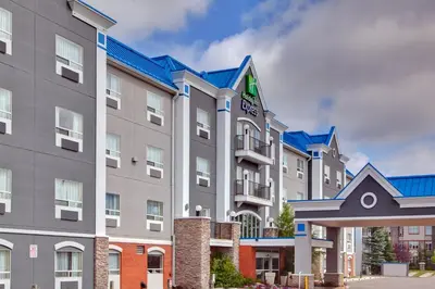 an image of a hotel at Holiday Inn Express Calgary South by IHG in Calgary