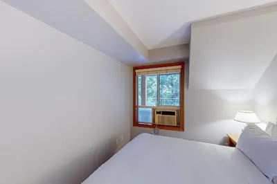 Gallery image of Glacier's Reach 115b in Whistler