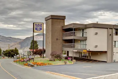 a building on the side of a road at Knights Inn Kamloops in Kamloops