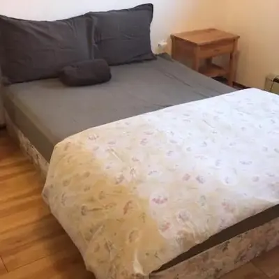 Vancouver Backpacker House - 10 min walk to Metrotown skytrain station