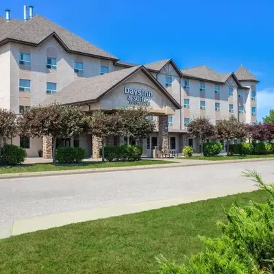 Days Inn & Suites by Wyndham West Edmonton