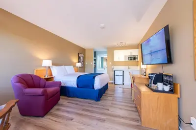 Gallery image of Ocean Crest Motel in Qualicum Beach