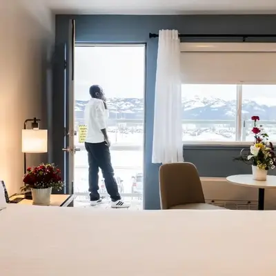 SKKY Hotel